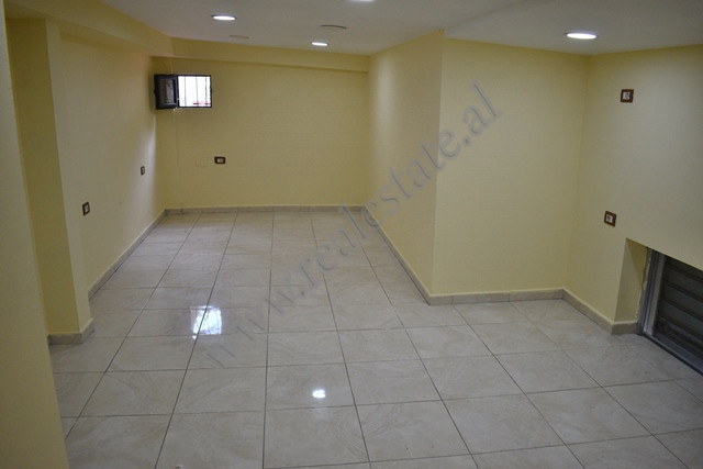 Commercial space for rent in Durresi street near Skenderbej Square.
It is located on the second flo